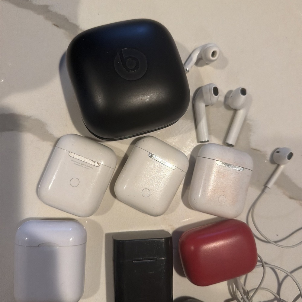 1+ LB Earbuds Headphones Cases Beats JLab Skullcandy Apple Style UNTESTED Lot - Picture 2 of 12